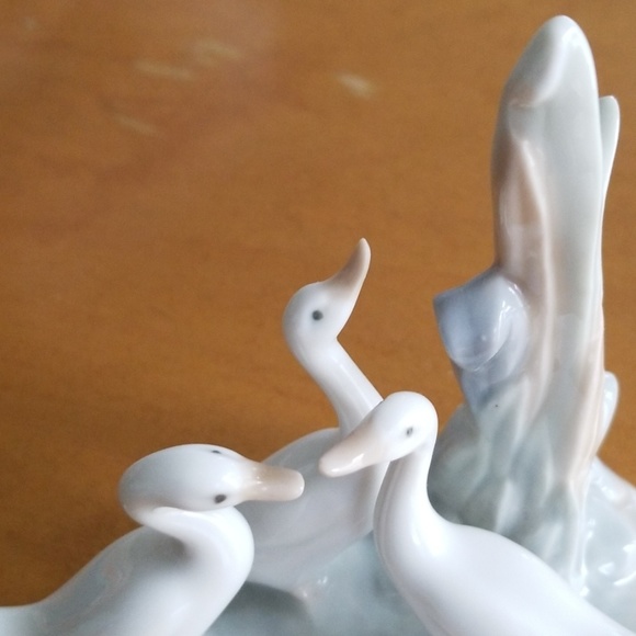 NAO by Lladro Porcelain Ducks Statue - Picture 7 of 7